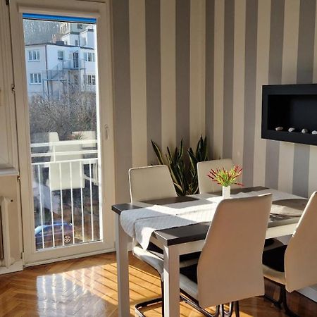 Apartament Holiday גדינייה מראה חיצוני תמונה