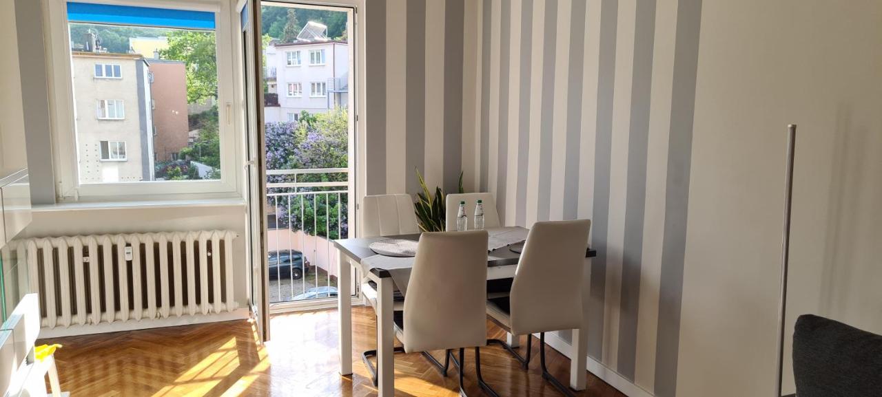 Apartament Holiday גדינייה מראה חיצוני תמונה